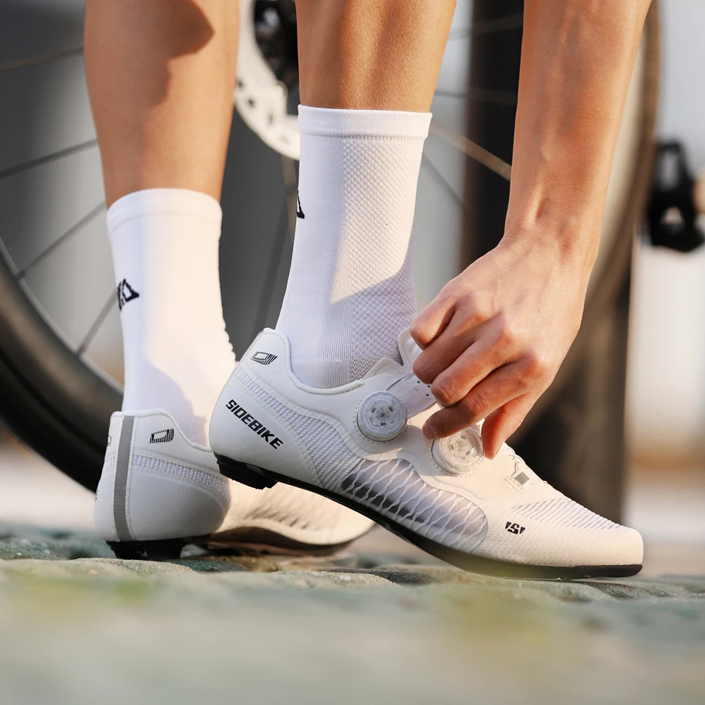 SIDEBIKE carbon cycling shoes road cycling shoes self-locking racing cycling shoes ultra light and breathable 440g/pair 241213