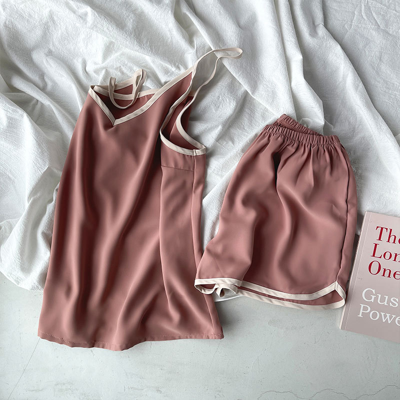 B556-Spring and summer women's loose V-neck satin sling suit personality contrast color comfortable home clothes Korean style pajamas