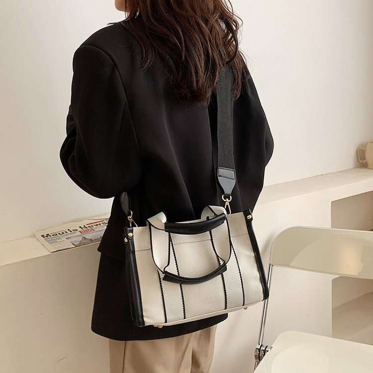 Minimalist Canvas Tote Bag, Women's New Korean Style Trendy Handbag, Contrasting Color Commuting Shoulder Crossbody Bag