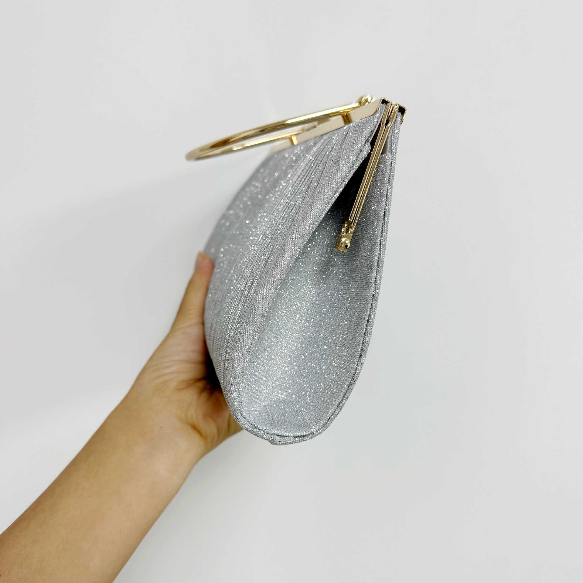 Clutch Bag New Wrinkled Shiny Dinner Bag Handbag Mobile Phone Bag Womens Banquet Bag Cheongsam Dress Bag Ktv Princess Bag 240920