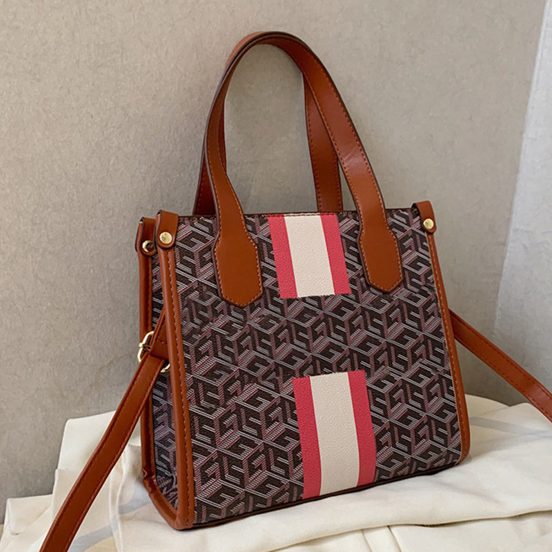 Luxury Guesse shoulder bag Designer tote Women y2k Wallet Fashion Handbag Lady Cross Body high quality Oversized purse beach Messenger Strap Bags