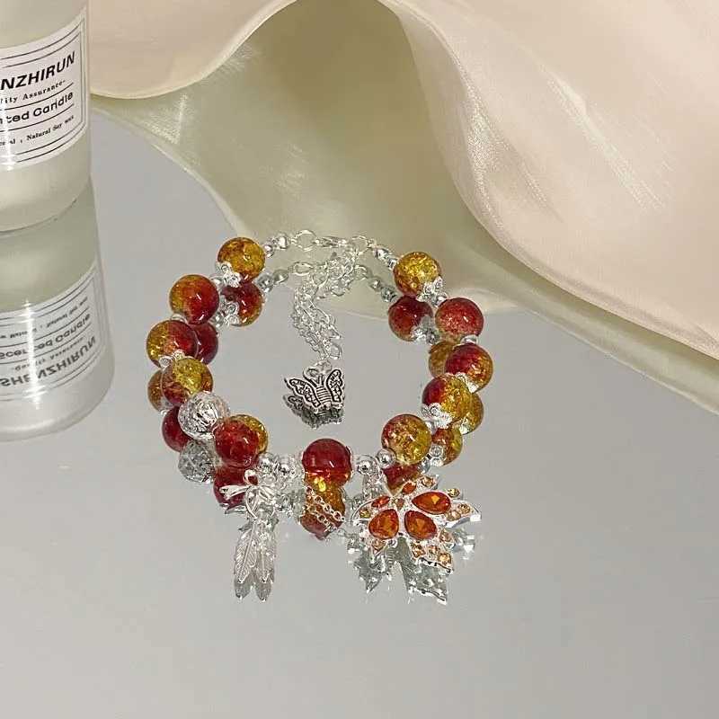 New Tren Red Crystal Beaded Mle Bracelet for Women Fashion Butterfly Feather Pendant Bracelet Friendship Jewelry GiftXJ241214