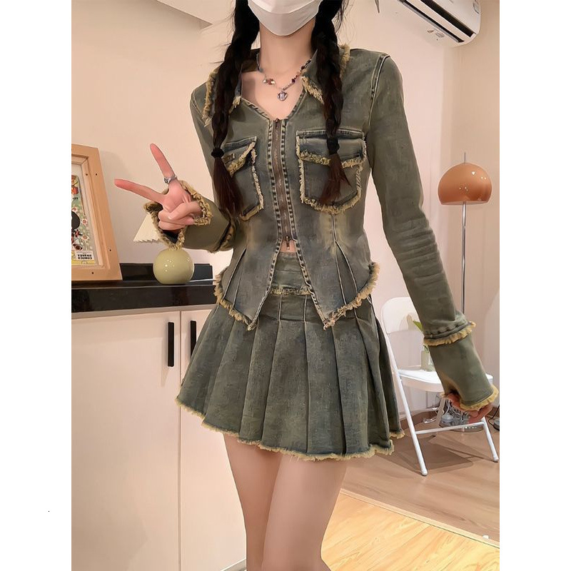 Womens two-piece retro A-Line mini denim skiing and long sleeved Harajuku Y2k skiing set 2000 pieces summer clothing 2024 241214