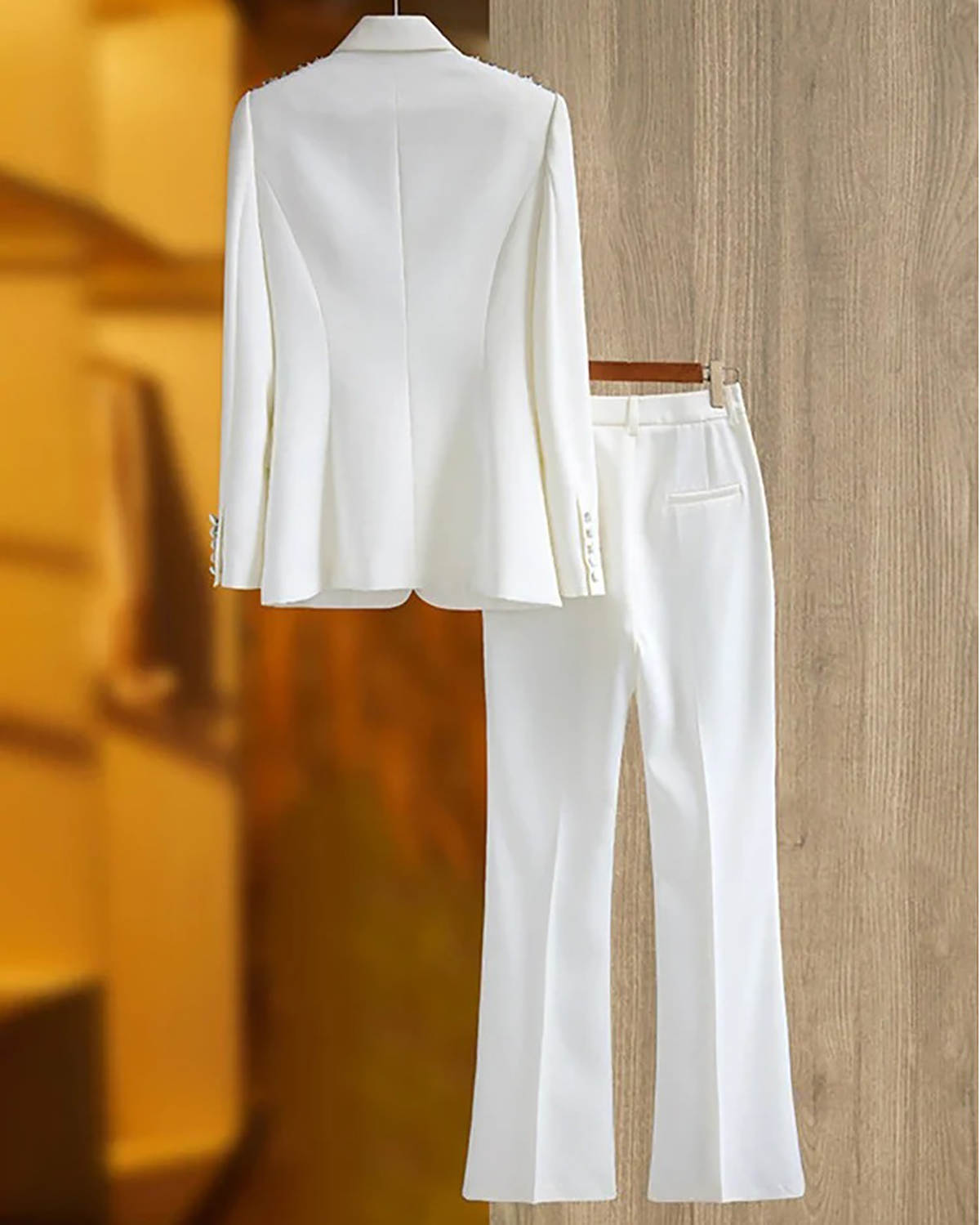 Gorgeous Women Suits Peaked Lapel One Button Blazer Ladies Outfits Classic 2 Pieces Sets Pants Jacket Modern Mother Of The Bride Suits Customized
