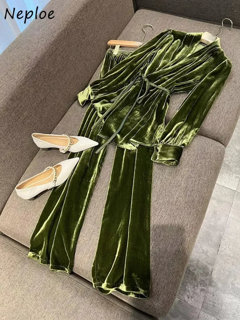 Neploe Elegant V Neck Lace Up Hong Kong Style Tops Velvet Advanced Office Small Fragrance Wid Leg Pants Exquisite Suits Trousers 241203