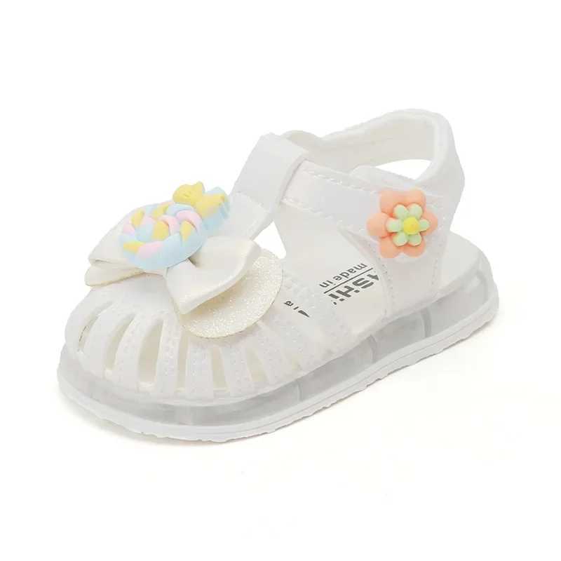 Sandals Summer LED Light Baby Girl Sandals Fashion Cute Candy Flower Soft Sole Toddler Shoes Kids Hollow Out Glowing Up Princess Sandals H241213
