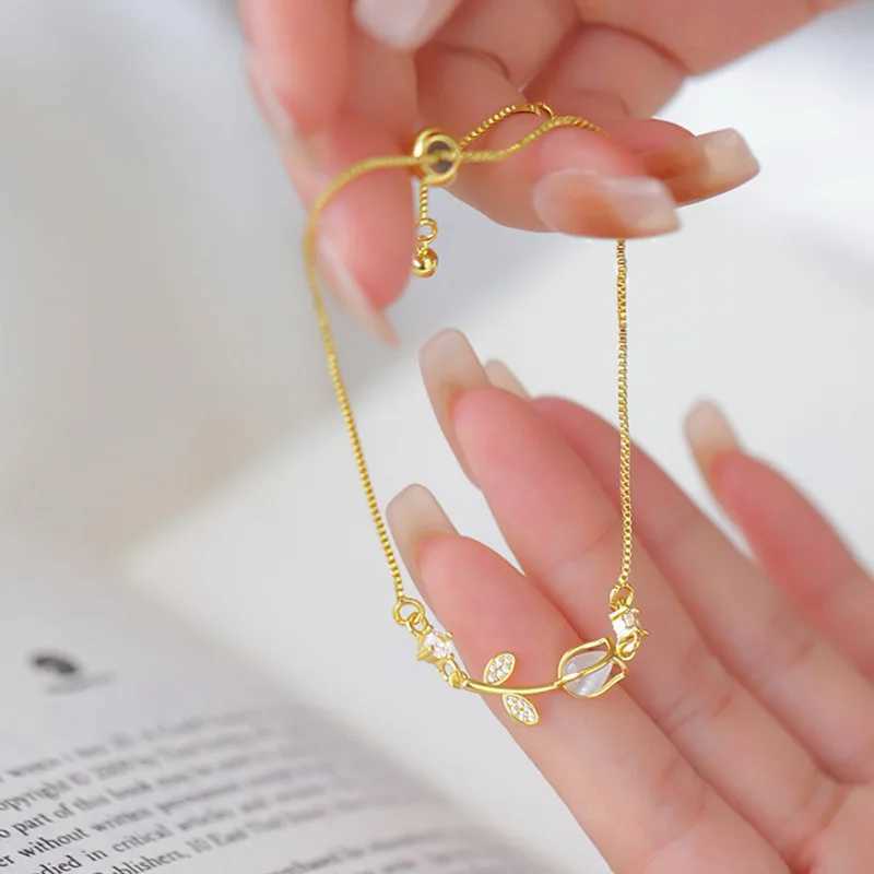Korean Light Luxury Tulip Flower Bracelet For Women Shiny Zircon Opal Pearl Beaded Rose Adjustable Charm Bracelet Tren JewelryXJ241214