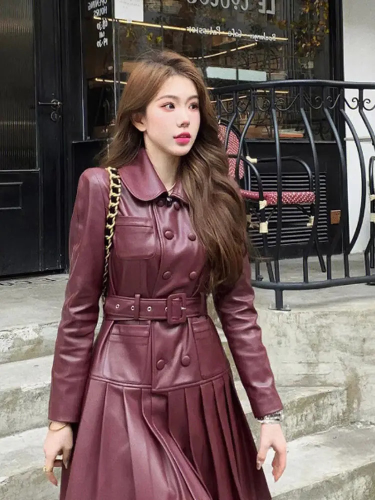 Autumn retro red French highend Hepburn style polo neck womens tight Aline pleated mini dress 241212