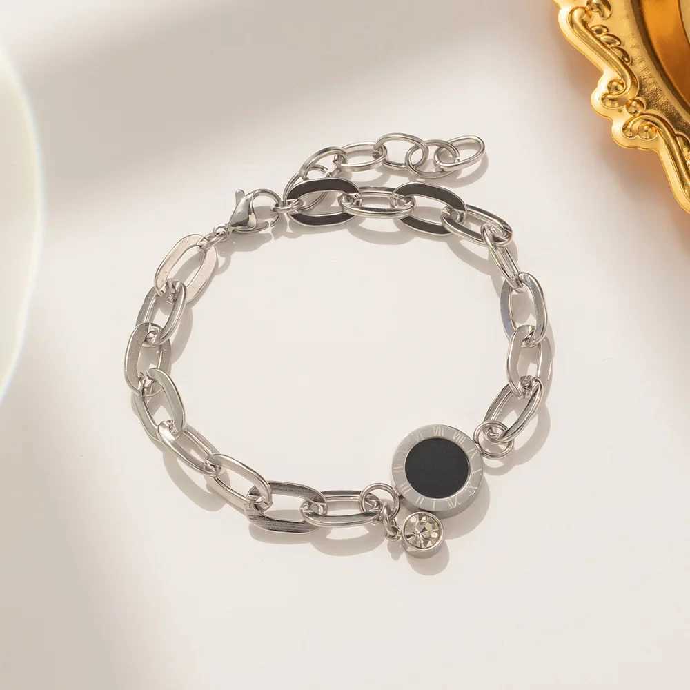Luxury Gold Color Stainl Steel Crystal Pendant Bracelet for Women 2024 New Tren Circle Roman Numerals Bangle Party JewelryXJ241214