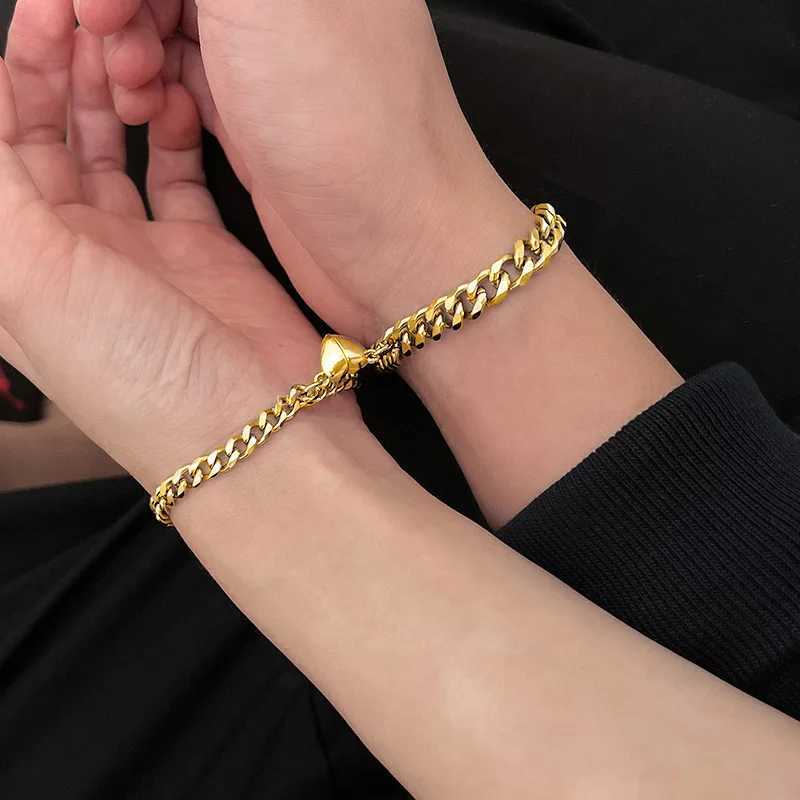 2Pcs/set Heart Magnet Couple Bracelets Heart Attraction Bracelet Charm Simple Cuban Chains Key Lock Jewelry Gifts XJ241214