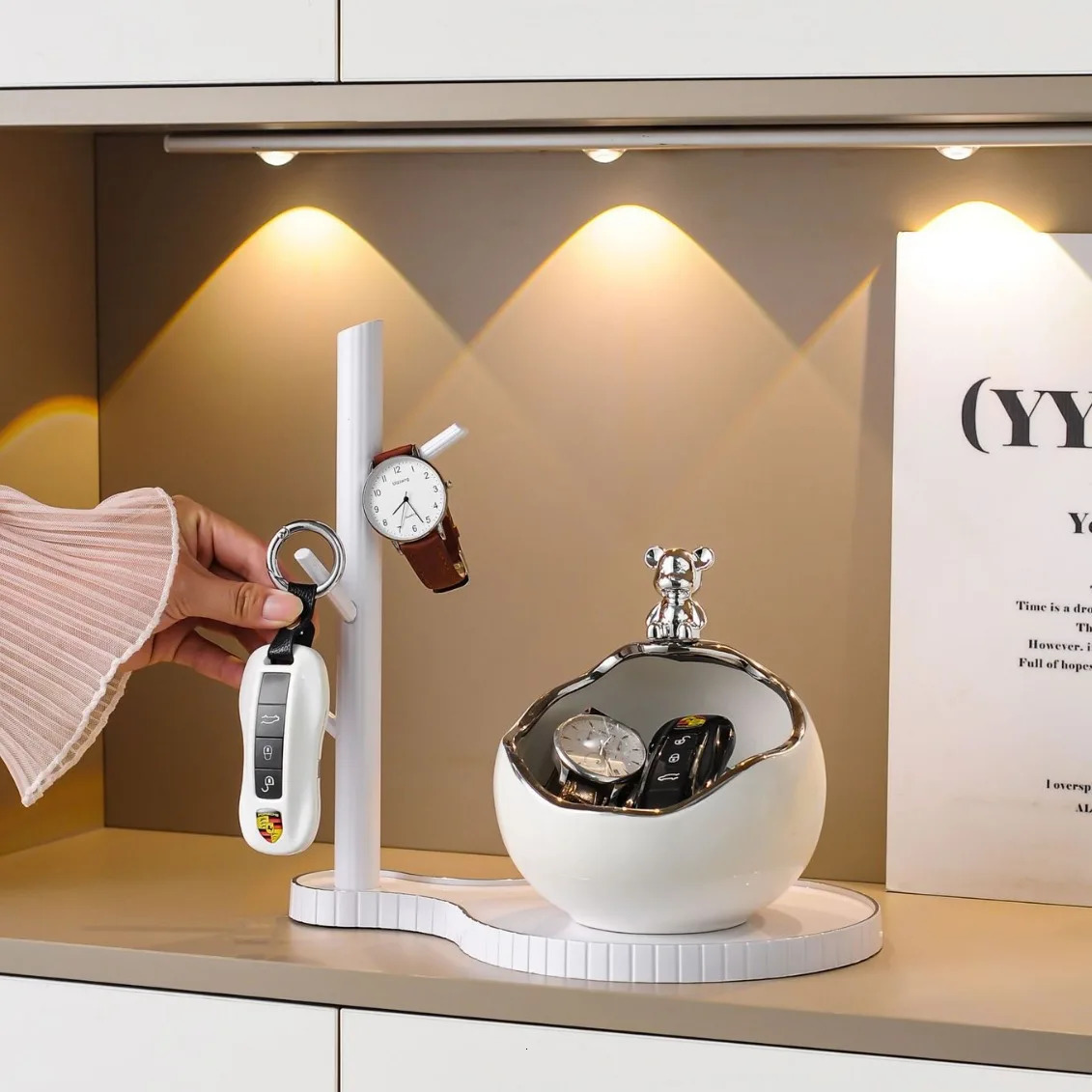 Bear Key Storage Entryway Ornaments Ceramic Nordic Entry Key Storage Rack Interior Decorations Creative Tray Ornaments 241214