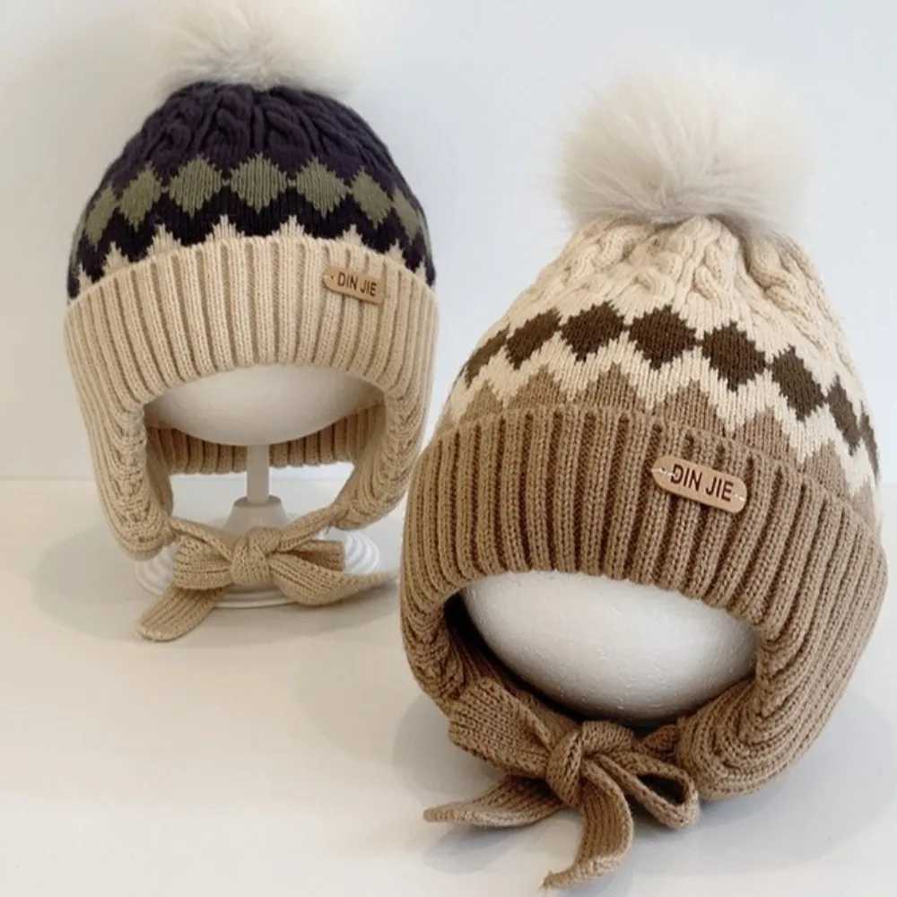 New 2-5 year baby knitted hat warm and thick childrens ear cap windproof knitted wool hat autumn and winter W241213