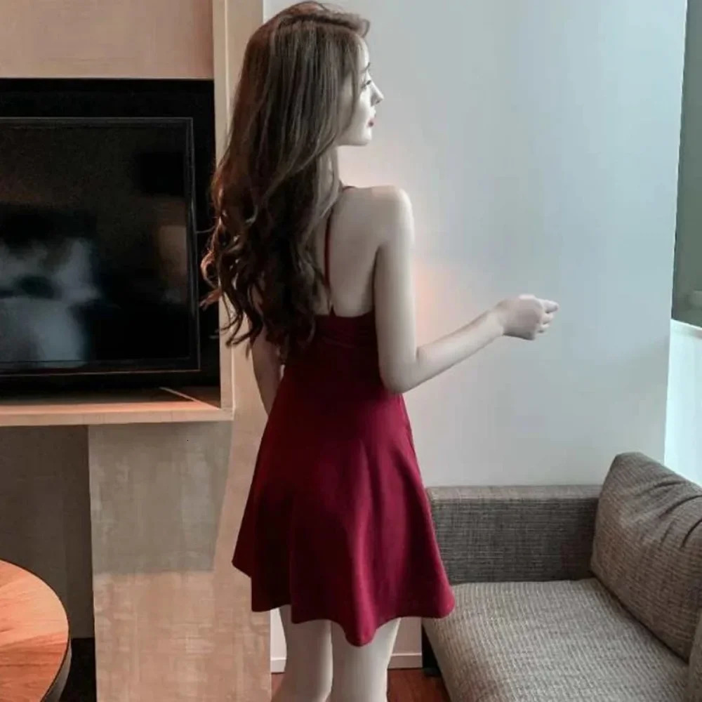 Womens spaghetti strap dress sexy with clothing temperature sleeveless summer sweet leather slim body 241212