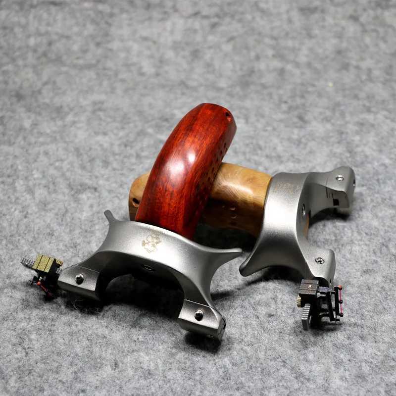 New Arrival slingshot stainless steel+wood fast press lamp aiming precision outdoor combat powerful hunting catapult bow Z241214