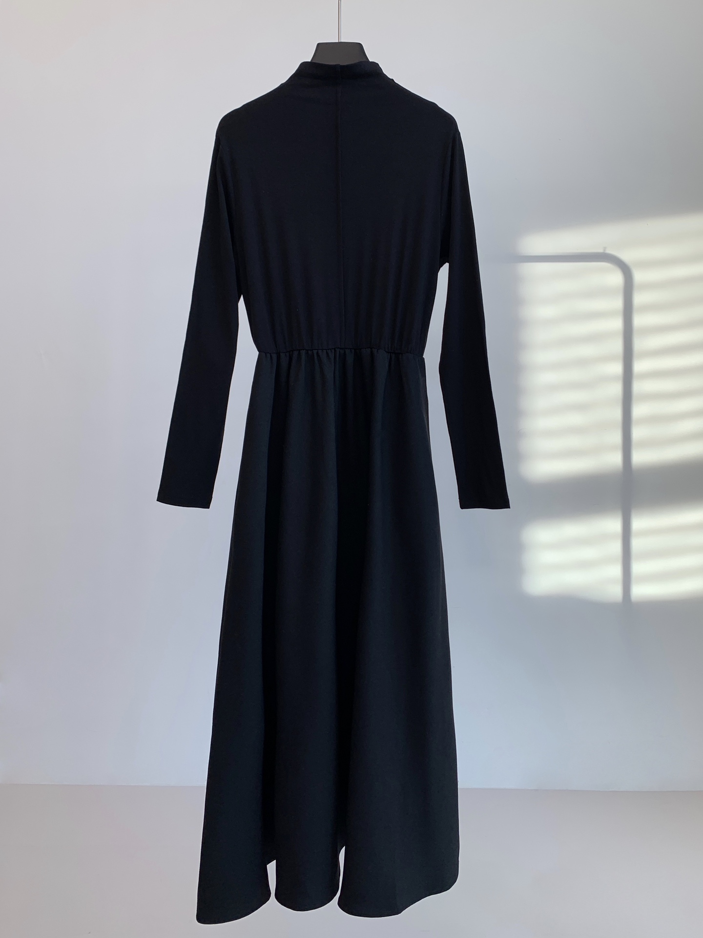 CQ11 Premium feel all in a classic wrap design Elegant and simple Women's maxi dresses