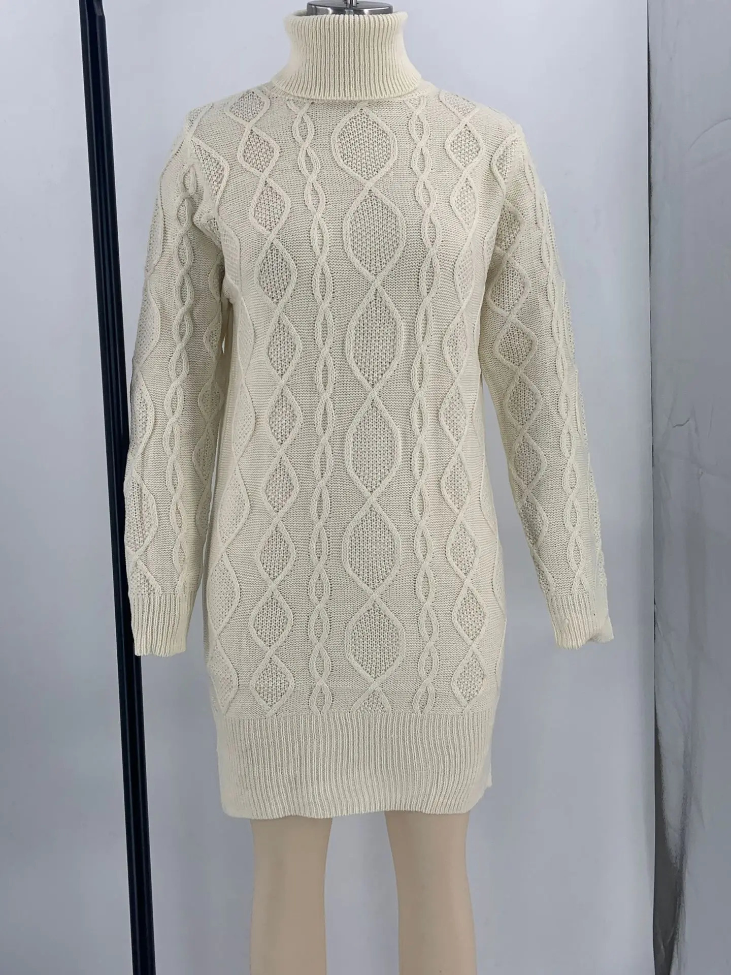 High neck sweater for women slim fit long autumn and winter warm sleeved high waisted tight fitting dress 241212