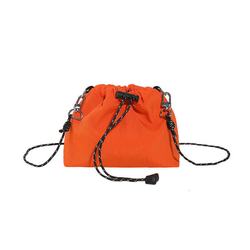 Internet celebrity nylon small bag for women, Korean style simple drawstr bucket sle shoulder crossbody phone bag, 2024 new casual versatile fashion