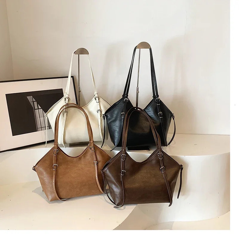 LEFTSIDE Large Pu Womens Leather Shoulder Bag Winter Y2K Korean Fashion Trend Womens Handbag Womens Handbag and Wallet 241213