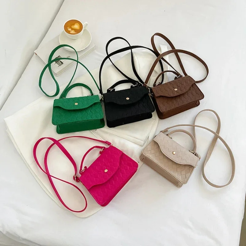 New shoulder bag for women new Korean fashion women s handbag trendy handbag retro designer women s handbag trendy shoulder bag bag
