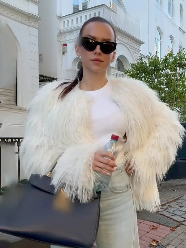 Womens Faux Fur Fringed Jacket Oneck Long Sleeves Hidden Side Pockets Front Closure with Hooks Overcoat Fall Winter Chic Coat 241211