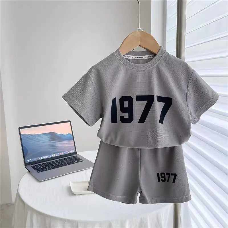 Clothing Sets 1 2 3 4Age Short Sleeve Outfits Kids Summer Fashion TShirt Shorts Suits Kids Solid Color Loose Casual Costume Baby 2 Piece Sets H241214