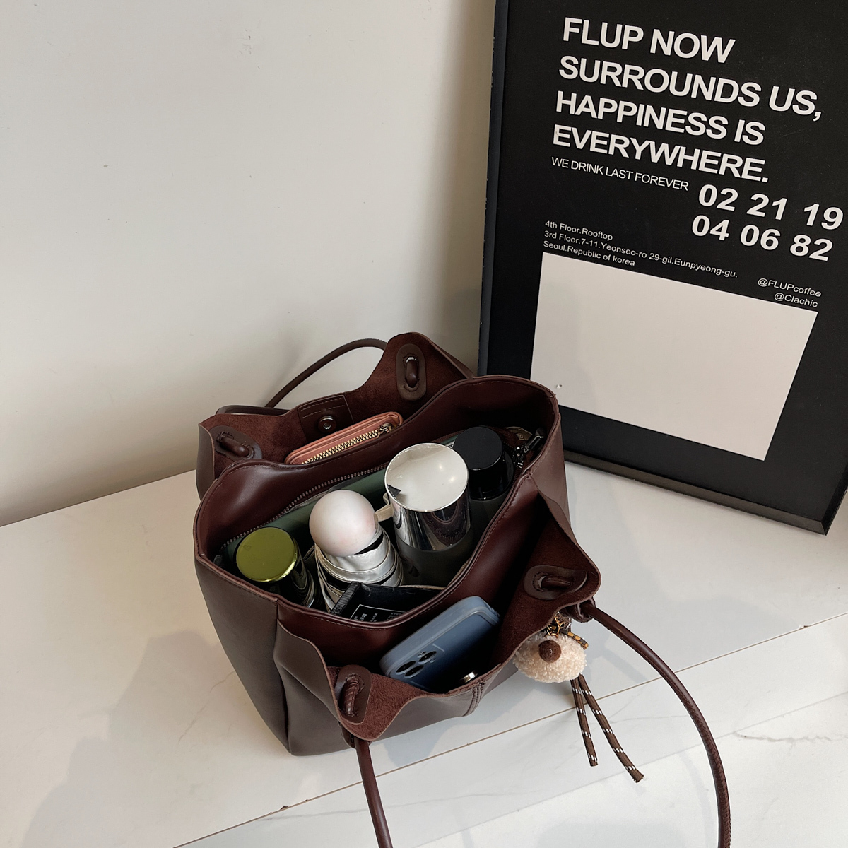 New women s autumn and winter fashion shoulder bag casual multifunctional PU solid color zipper handbag designer shoulder bag trendy bag bag