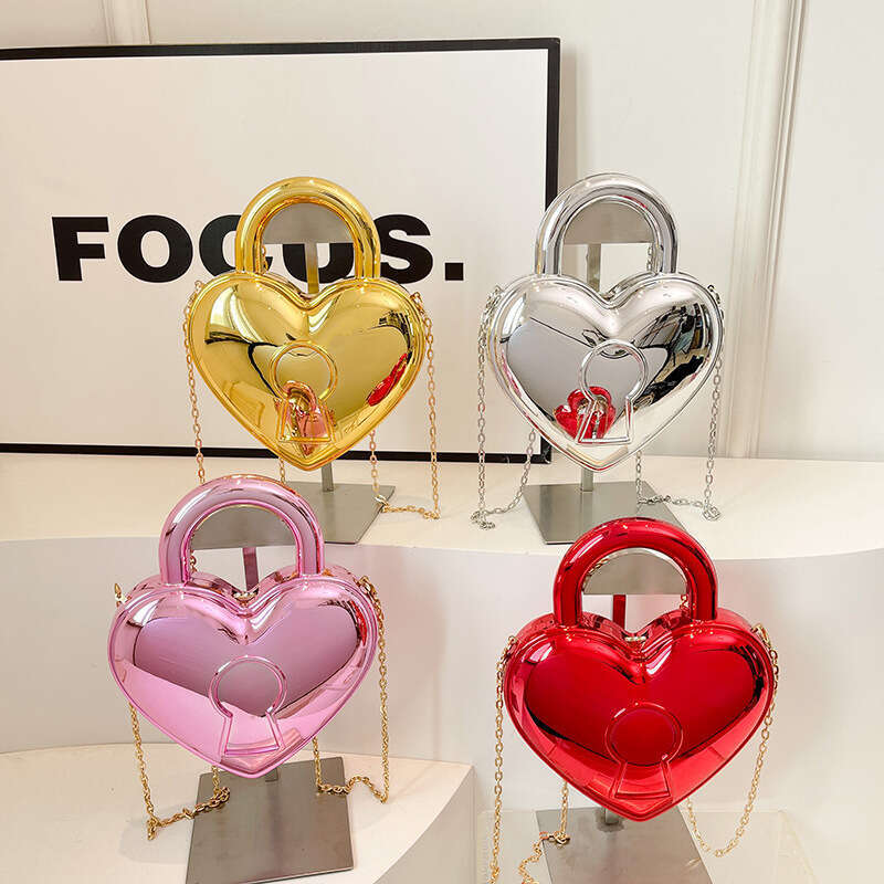 Acrylic box niche women's chain crossbody bag internet celebrity love heart mouth red envelope 2024 temperament versatile new trendy clothing ins