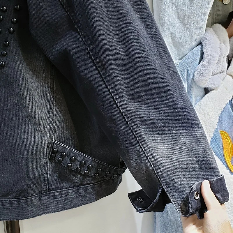 Winter fashion real fur hooded jacket womens thick denim jacket punk style rivet wool lining jacket street casual jacket 241210