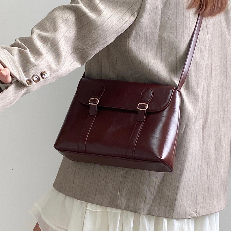 Vintage Solid Trendy Prefabricated Womens Handbag Full Match Punk Shoulder Cross Bag Y2k Street Clothing Messenger Bag 241213