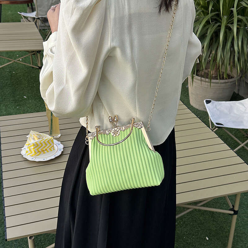 Small handbag for women, 23 styles, high-end feel, internet celebrity clip on handbag, niche single shoulder crossbody, dinner party small square bag,