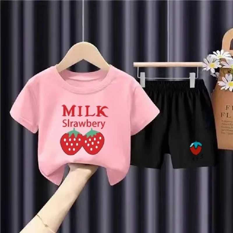 Clothing Sets Summer Baby Girls Clothes Set Sweet Strawberry Printed T-shirts and Shorts 2 Pieces Suit Children Casual Top Bottom Outfits H241214