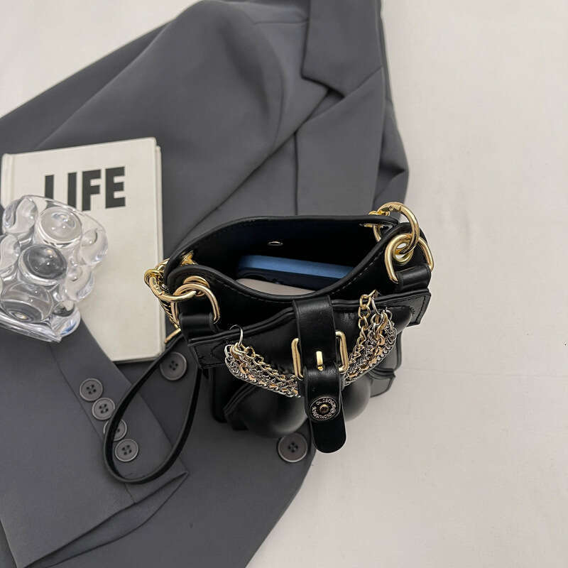 Spicy girl style niche design chain crossbody small square women's summer high-end phone bag 2024 temperament versatile new trend clothing ins