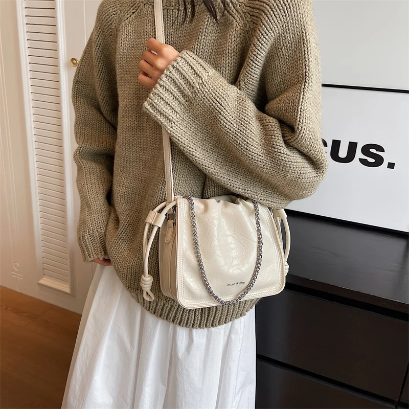 LEFTSIDE Womens Small Retro Shoulder Bag Y2K Chain PU Leather Korean Womens Cross body Bag Handbag 241213