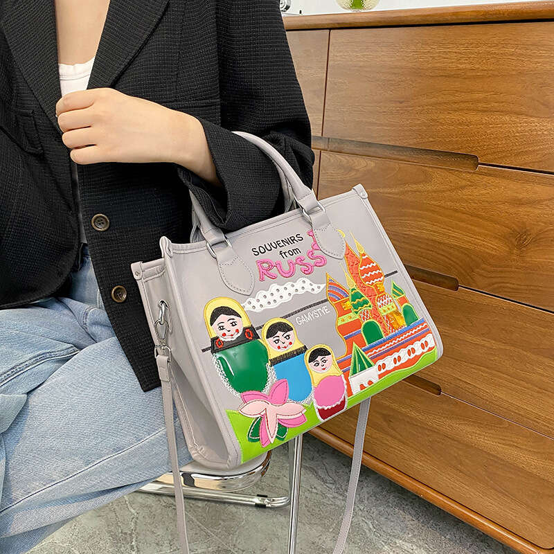 Women's niche design Mexican single shoulder tote large capacity file commuting bag 2024 new style chic elegant clothing