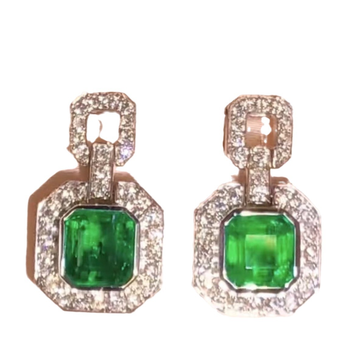 Choucong Elegant Dangle Earrings Sparkling Luxury Jewelry 925 Sterling Silver Emerlad CZ Diamond Delicate Gorgeous Party Eternity Women Drop Chain Ear