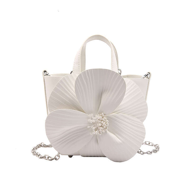 Cute small women's high-end feeg, three-dimensional wer hand-held bucket socialite banquet basket, crossbody bag, 2024 new casual versatile fashi