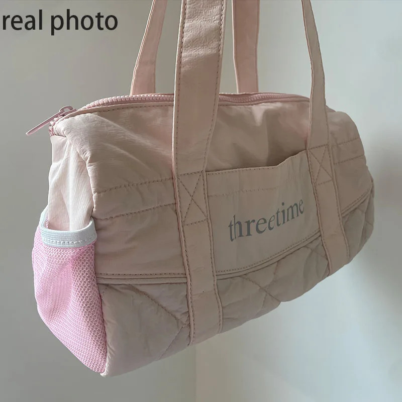 Womens Ins large capacity handbag womens outdoor travel storage bag sports and fitness storage shoulder bag Korean bag 241212