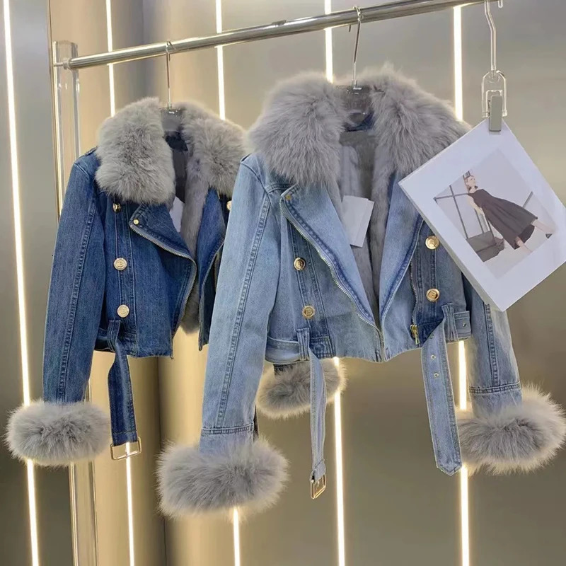 Winter detachable faux fur collar with blue warm denim jacket womens retro casual fur lined with metal buttons womens coat 241210