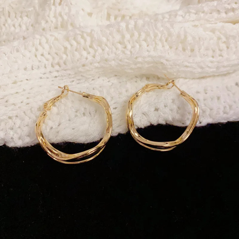 Personality Fashion Simple Metal Irregular Multi-Layer Earrings S925 Silver Needle Temperament Light Exaggerated Earrings 241214