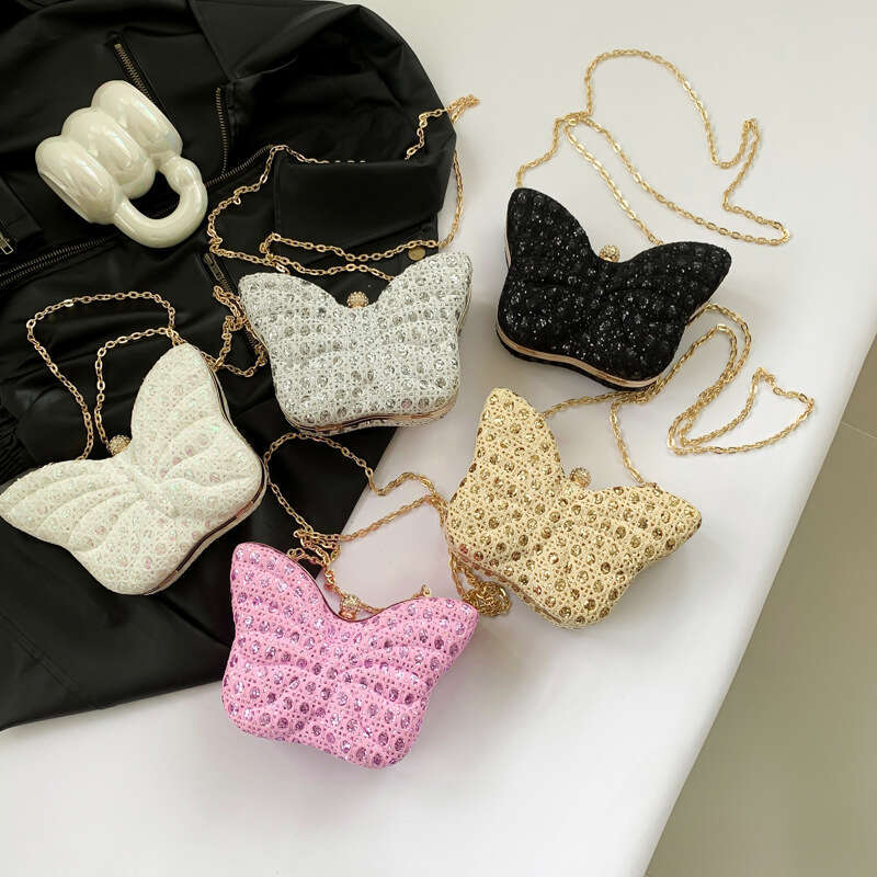 Opposite sex female ins style forest butterfly clip small square ba internet celebrity chain crossbody mouth red envelope 2024 new casual fashion tren