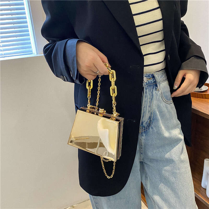 Retro Box Women's Super Hot Acrylic Small Square Bag, Metallic Texture, Bright Face Chain Handheld Crossarm, 2024 Versatile Style, New Trendy Clo