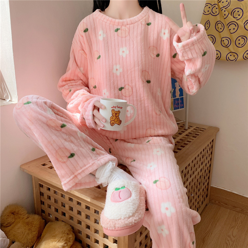 B145-Wear fashionable suit thick fleece winter home clothes cute pajamas outer home flange style coral long cardigan women