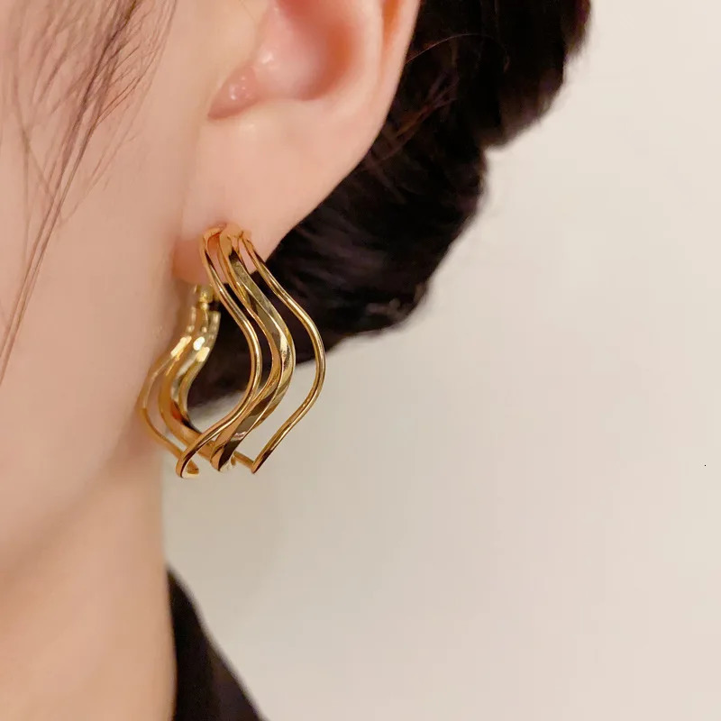 Personality Fashion Simple Metal Irregular Multi-Layer Earrings S925 Silver Needle Temperament Light Exaggerated Earrings 241214