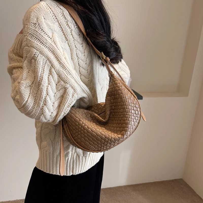 PU Leather Shoder Bag for Wen Fi Woven Tote Handbags Purse Trendy Hobo Crescent Bag Fem Cmuter Shopper Bag Z250208