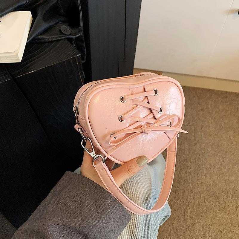 Korean version mini love bag for women new trendy fashion peach heart bag niche personality crossbody bag commuting bag
