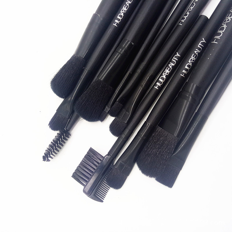 Brand Quality Huda Makeup Brush Set With Iron Packing Box for Foundation Powder Concealer Eyeshadow Eyebrow Eyelashes Brushes S25519