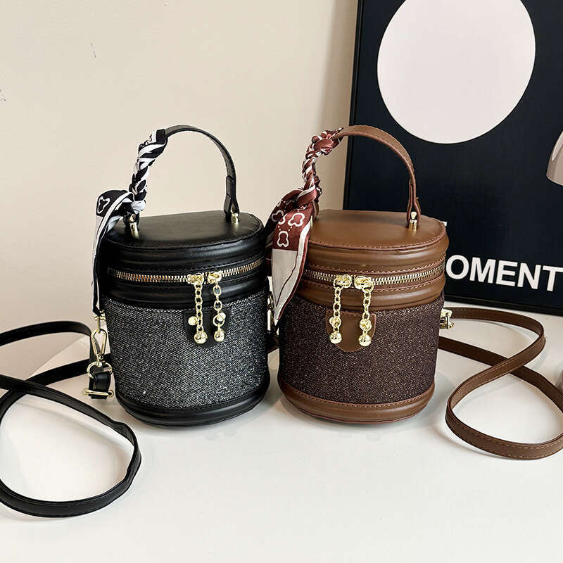 French high-end women's atmospheric cydrical handbag, niche texture commuting shoulder crossbody bag, 2024 new casual versatile fashion clothing