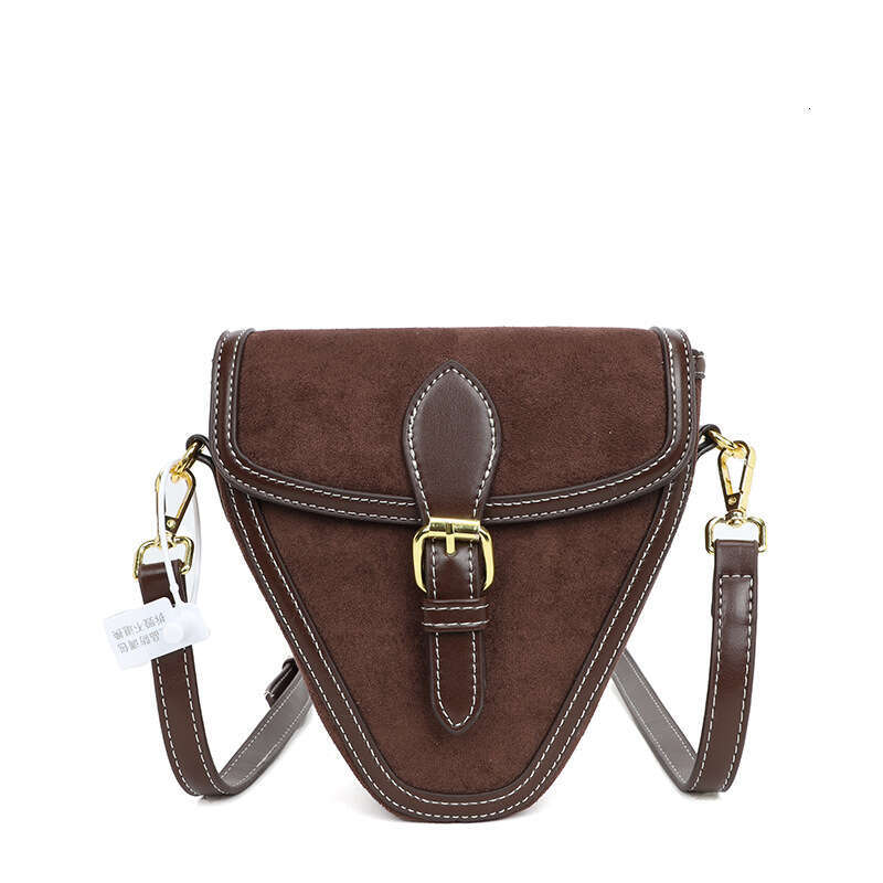 Autumn and winter small bag for women, matte PU crossbody niche design, retro trend saddle bag, 2024 new casual versatile fashion clothing