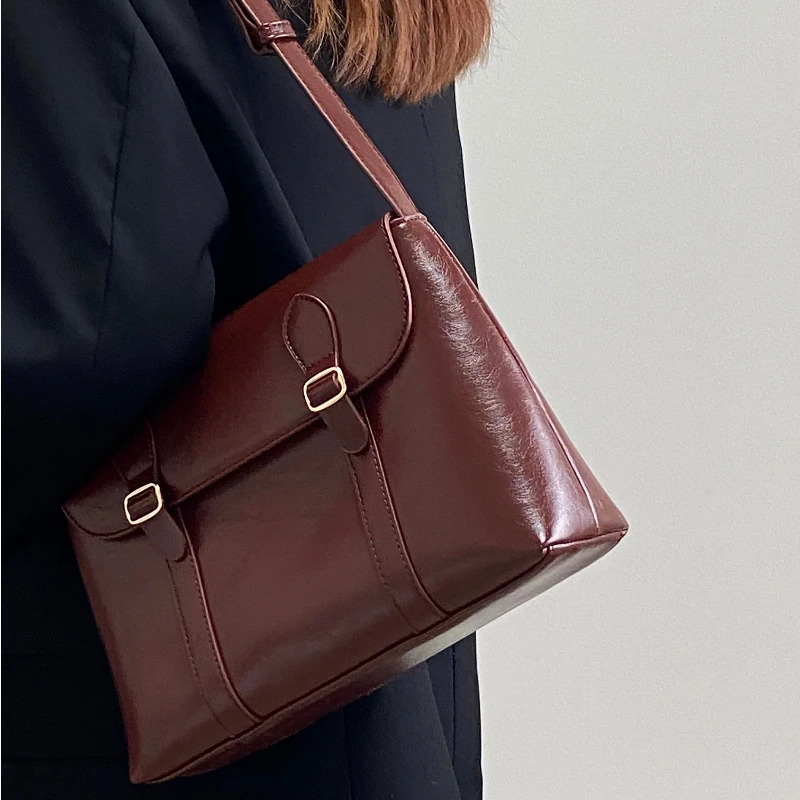 Vintage Solid Trendy Prefabricated Womens Handbag Full Match Punk Shoulder Cross Bag Y2k Street Clothing Messenger Bag 241213