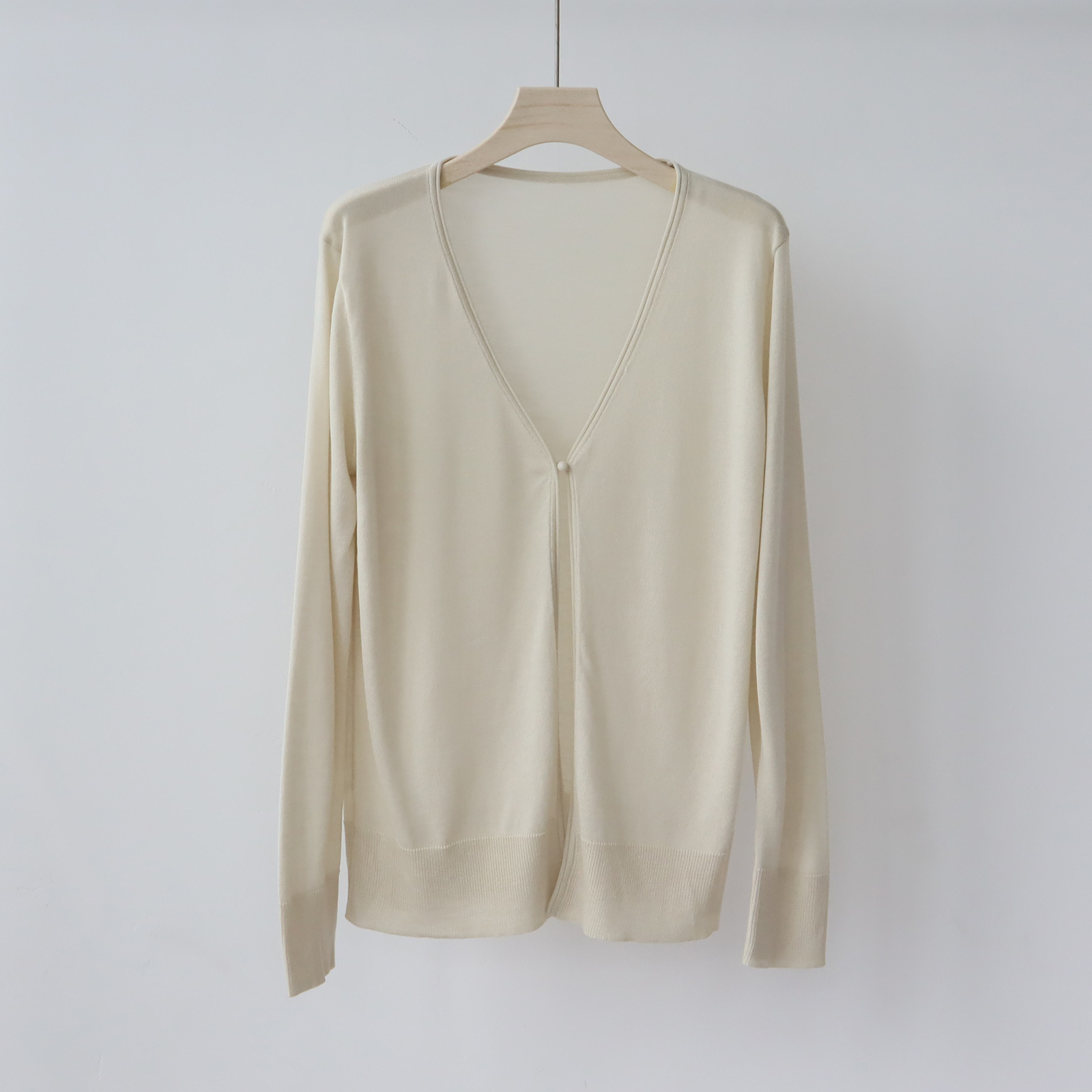 FEX01 luxury hidden link 5A masrter quality Versatile Feminine Layering Piece: Lightweight Mixed Fabric Pullover Jacket Suitable for Multiple Outfits